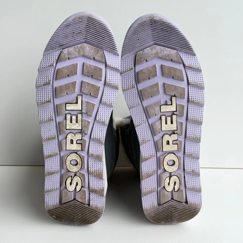 SOREL Whitney II Short Lace Boot Girls size 4 Grey Purple Waterproof Faux Fur